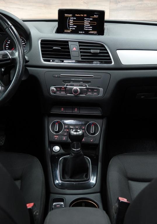 Audi Q3 1.4 tfsi | pano | stoelverw. | cruise | trekhaak |