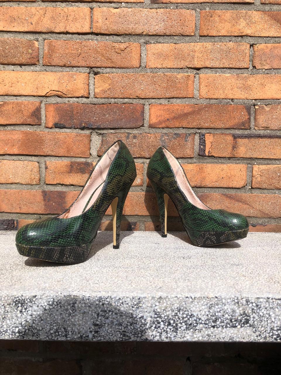 Groene pumps maat 36
