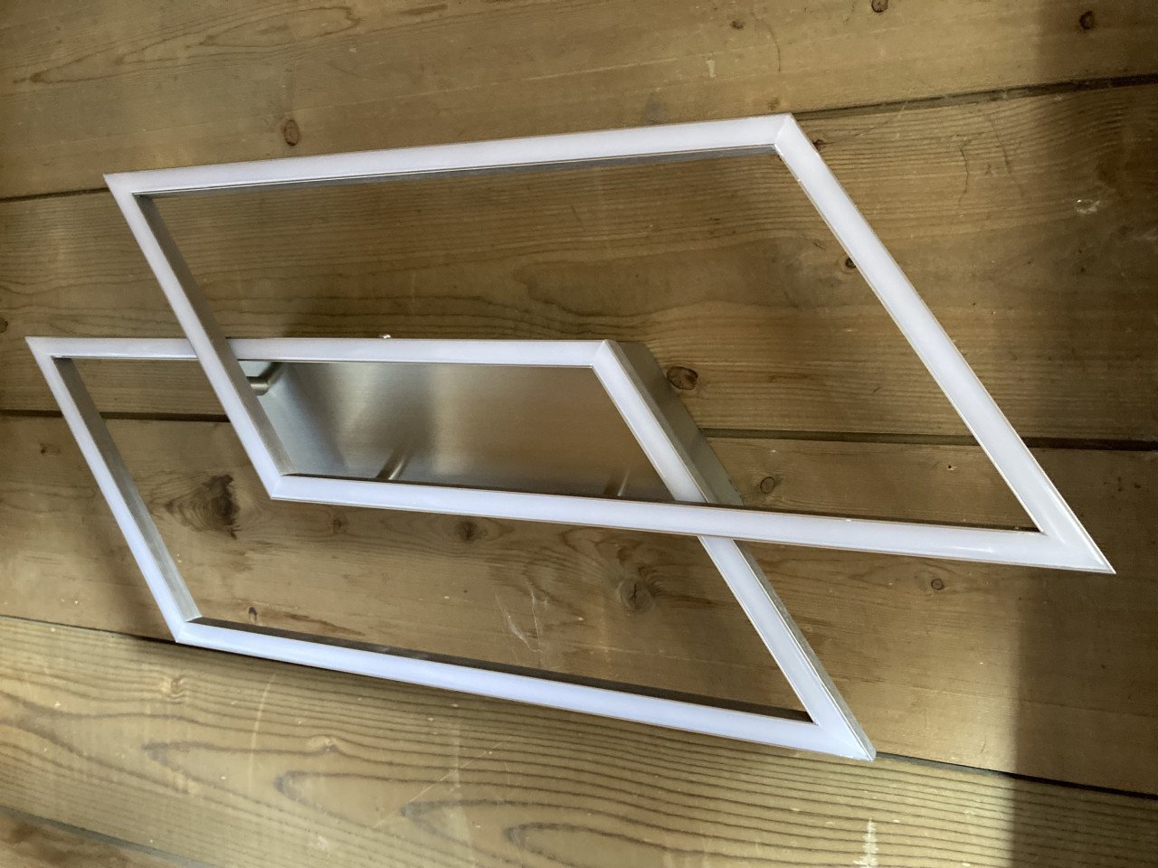 Moderne plafond of wandlamp