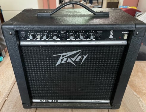 Peavey Rage 158