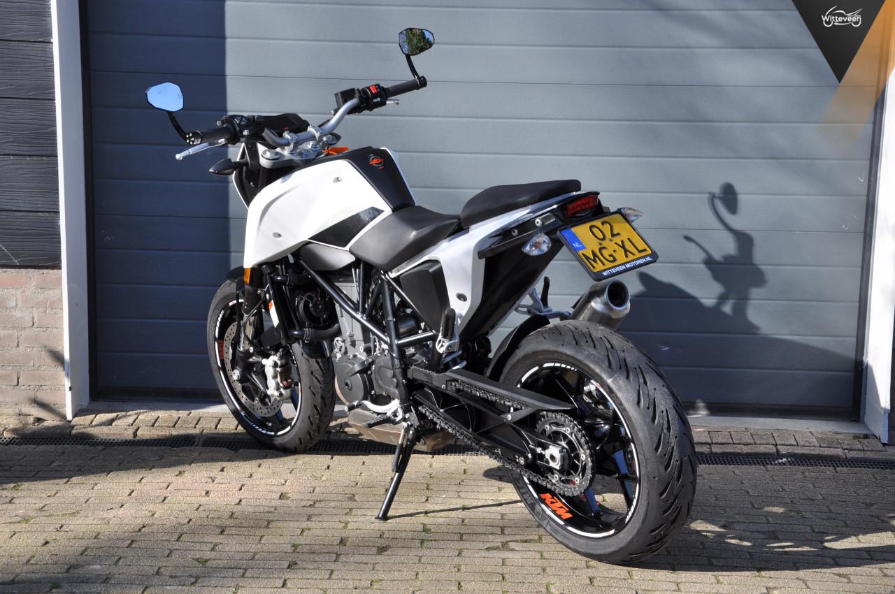 KTM 690 Duke Als nieuw, 12000 km!