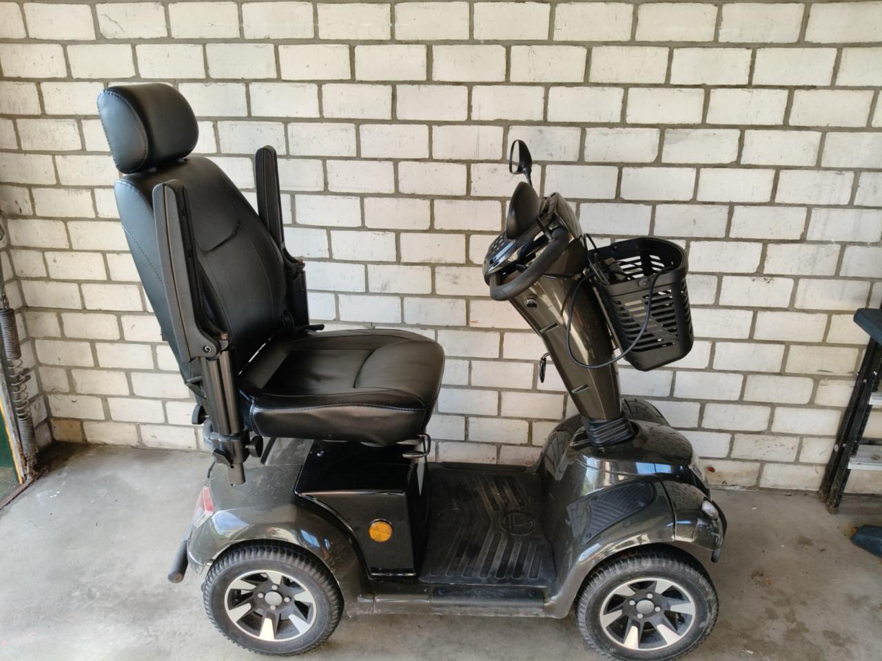 Scootmobiel Mango