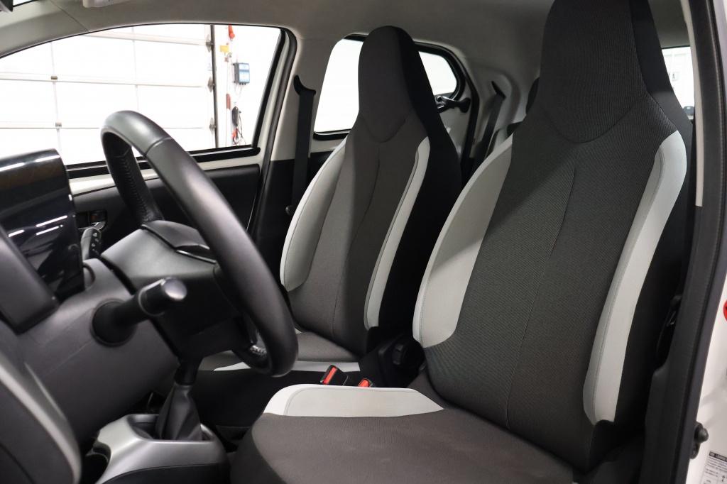 Toyota Aygo 1.0 vvt-i x-play