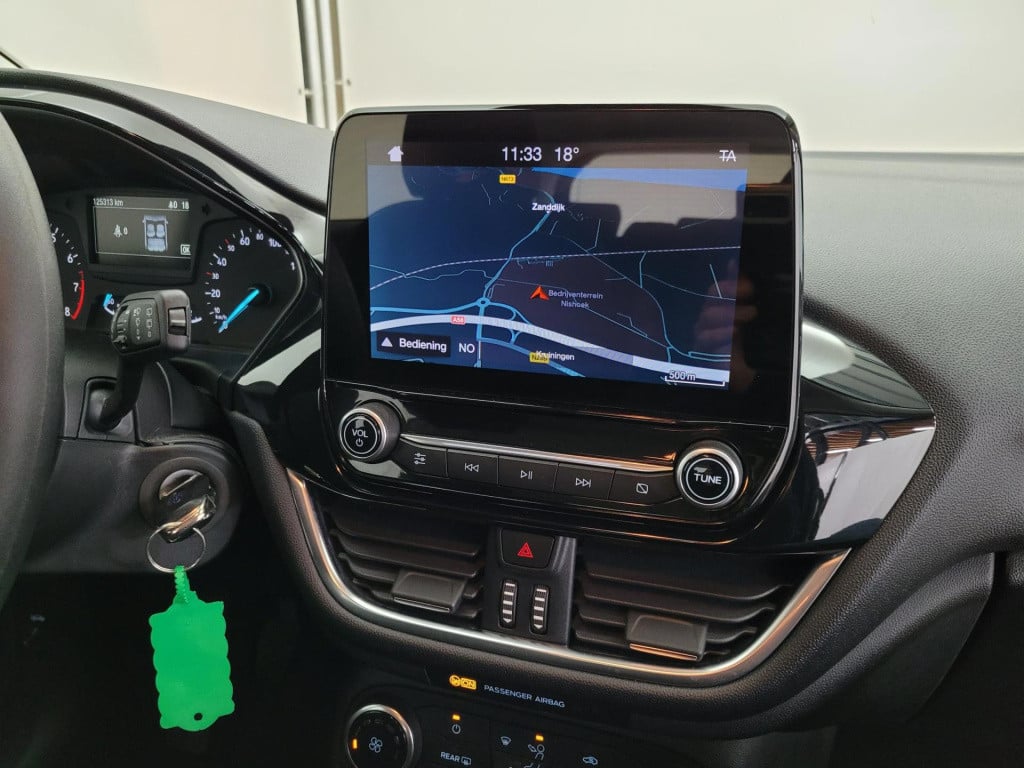 Ford Fiesta 1.1 trend | voorruitverwarming | velgen | cruisecontrol | groot