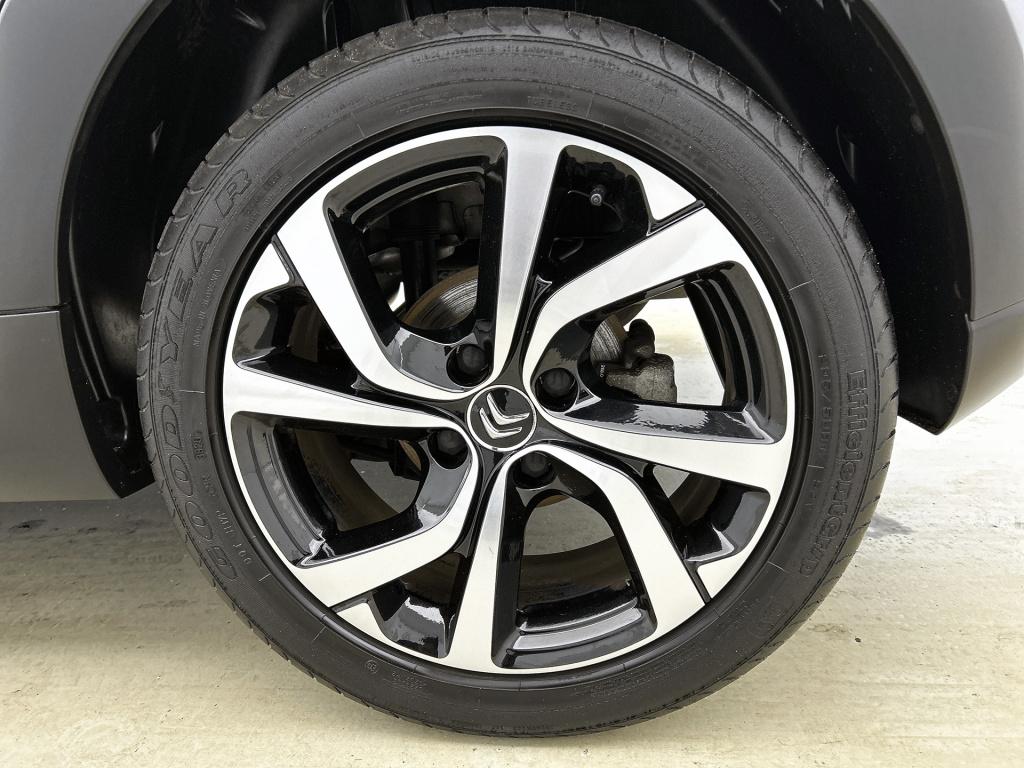 Citroen C3 110 pk automaat shine | rijklaar | comfort seats | 17" lichtmeta