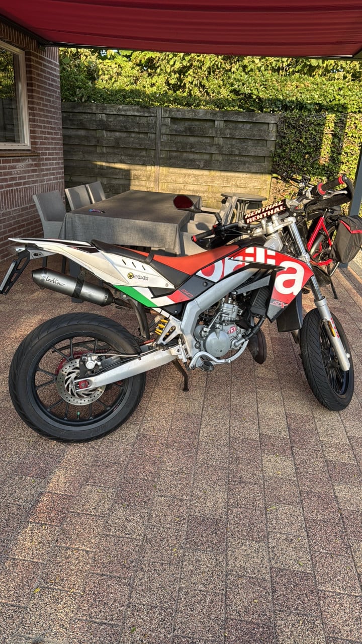 Aprillia SX brommer
