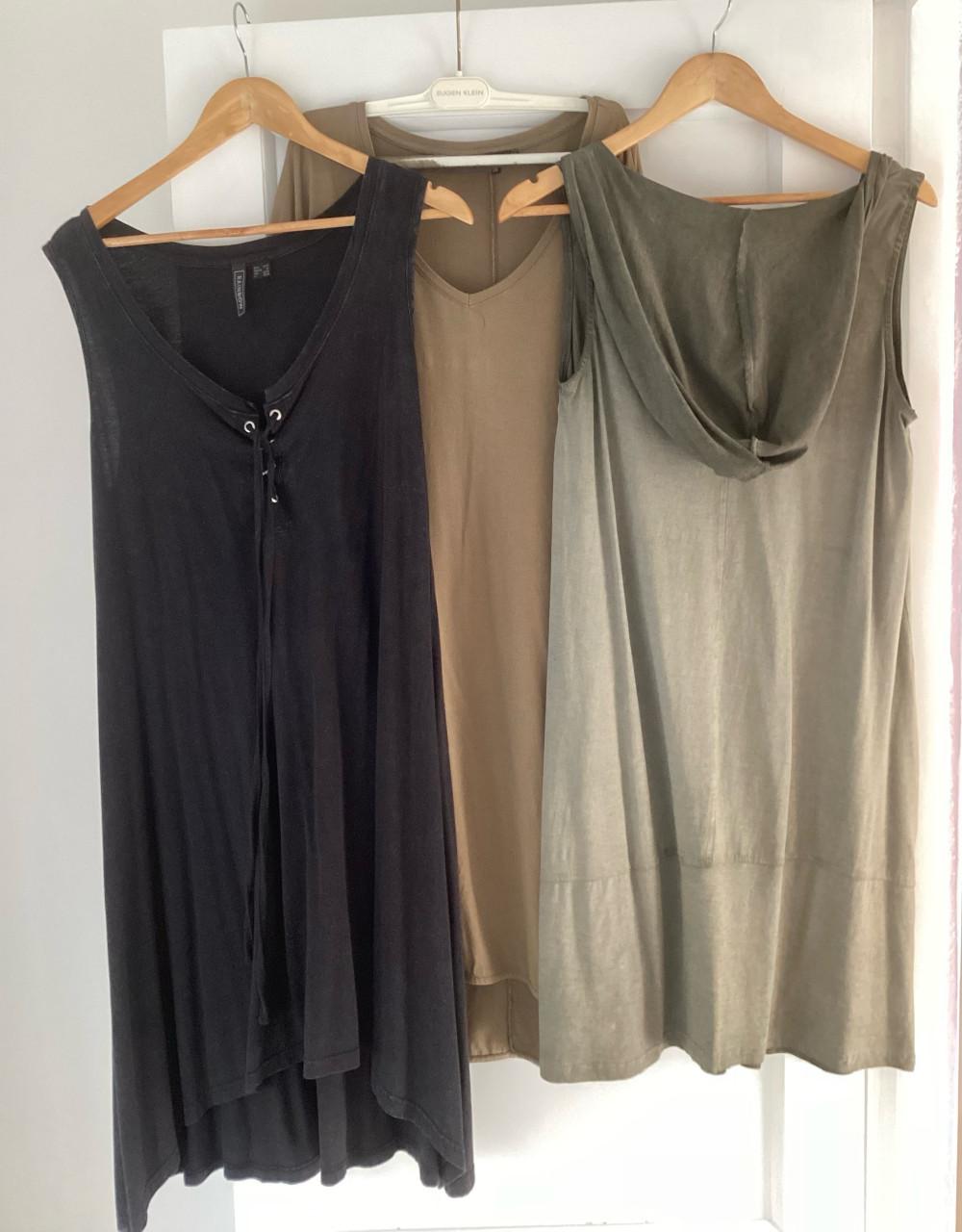 3 zomerjurken 2 nog nieuw maat M/ L/XL M kan ook voor L/XL gedragen worden