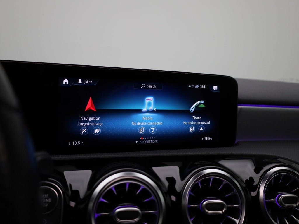 Mercedes-Benz A-Klasse 180 business solution amg | automaat | lmv | panoram