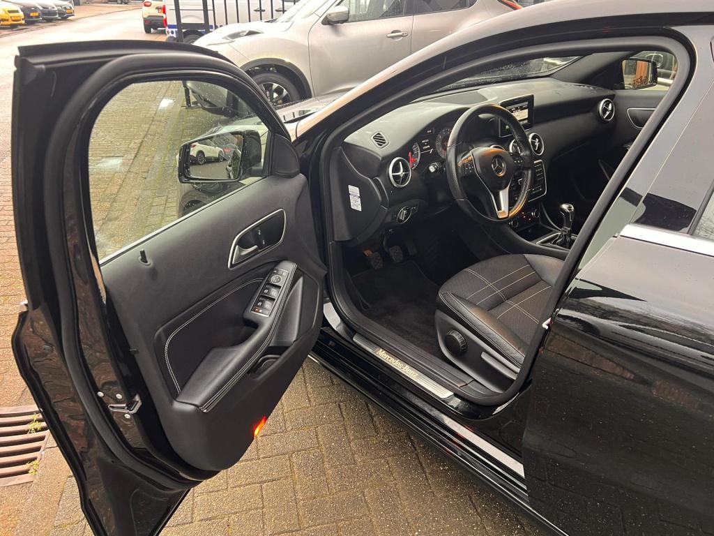 Mercedes-Benz A-Klasse 180 ambition