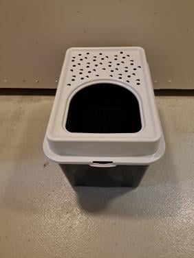 Kattenbak (toegang bvenzijde)