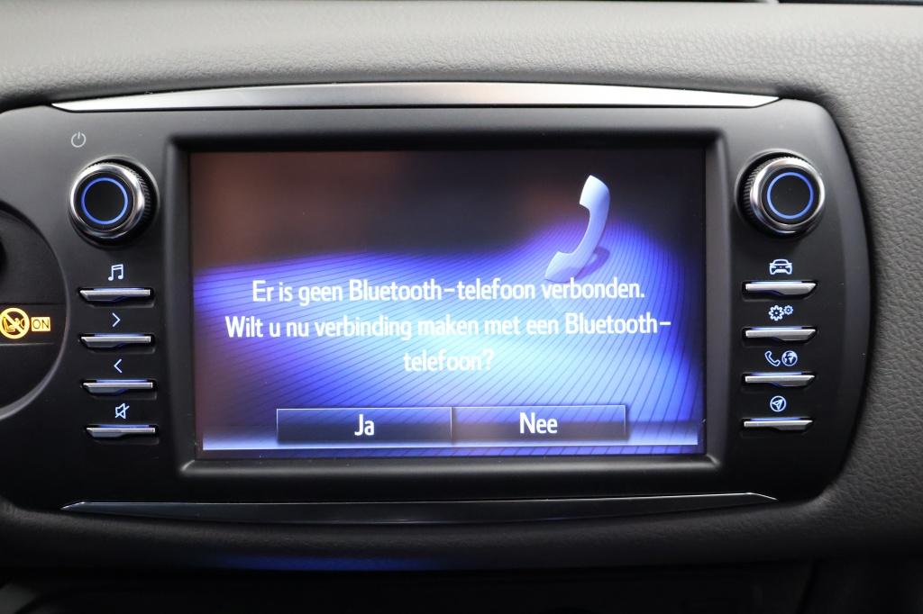 Toyota Yaris 1.5 hybrid dynamic| camera| cruise| climate