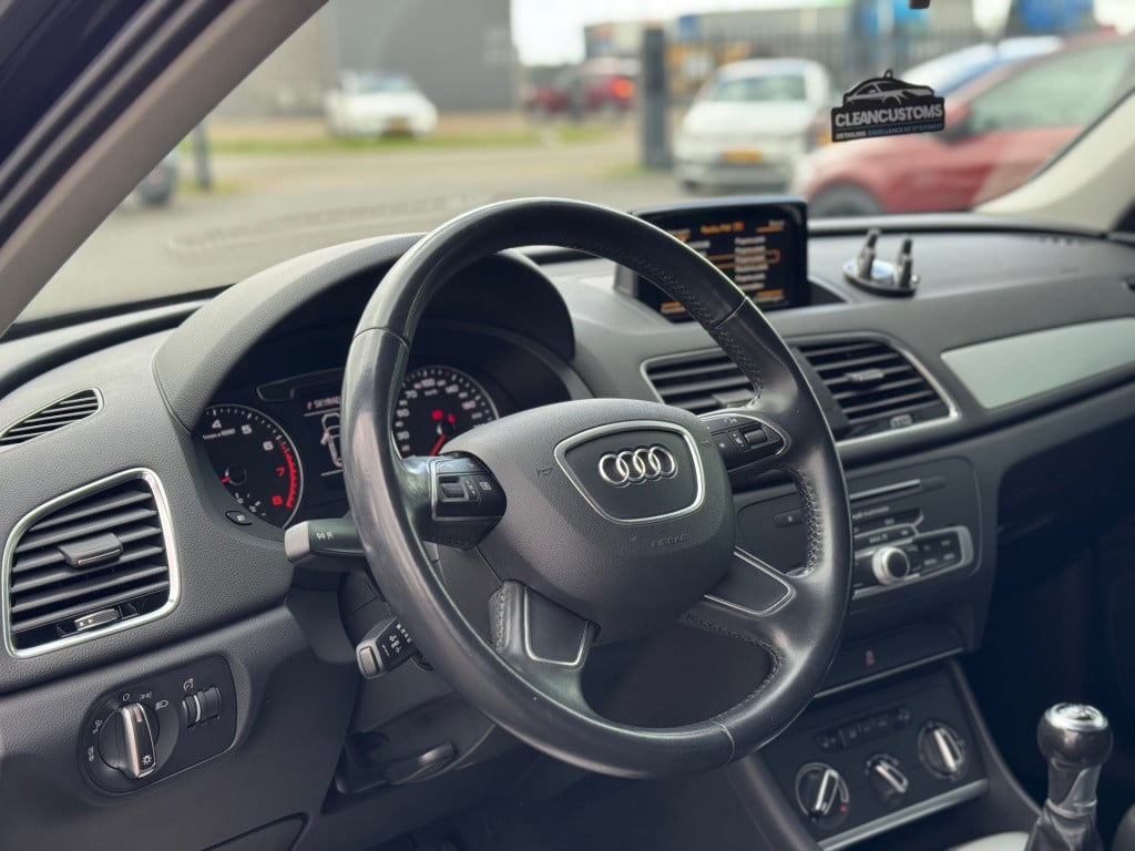 Audi Q3 1.4 tfsi cod design pro line plus