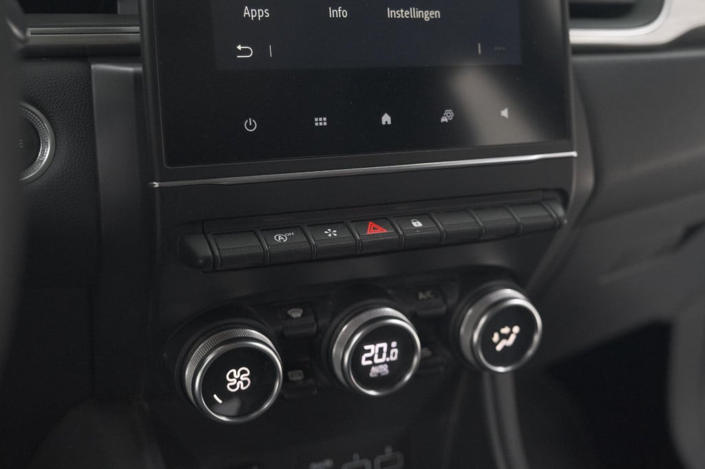 Renault Captur tce 100 intens | camera | navigatie | parkeersensoren