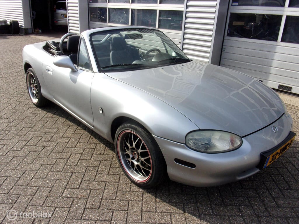 Mazda Mx-5 1.6i