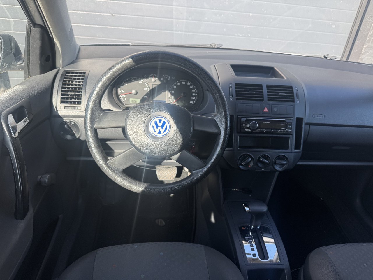 Volkswagen Polo 1.4 55KW 5DRS 2002 Grijs AUTOMAAT Nap