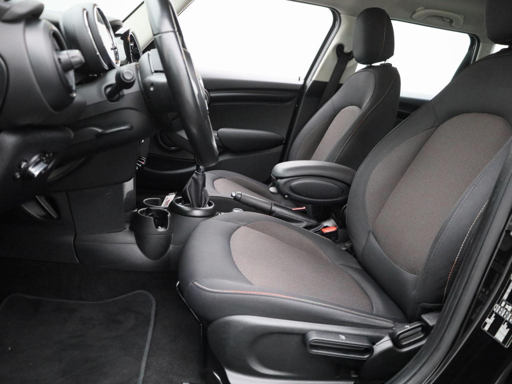 Mini 5-deurs 1.5 one essential | navigatie | lmv | parkeer sensoren | clima