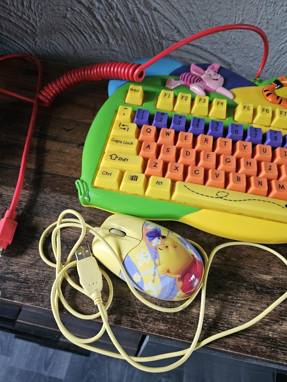 Vintage Microsoft Disney Winnie de Poeh Toetsenbord en Muis