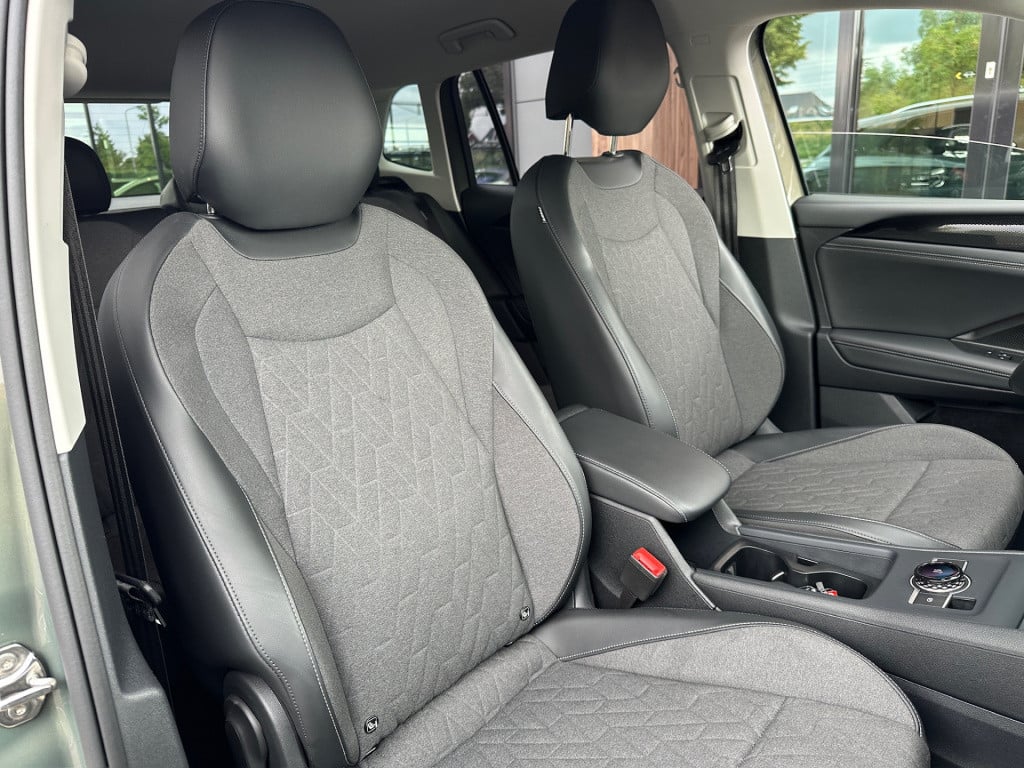 Volkswagen Tiguan 1.5 etsi life | trekhaak | camera | trekhaak | dode hoek 