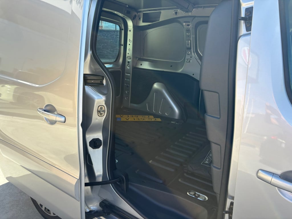 Peugeot Partner 120 1.6 bluehdi 75 l1 premium pack