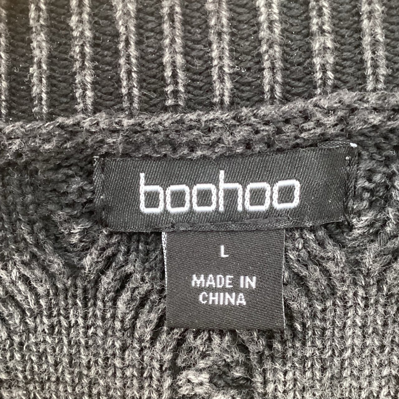 Nieuw kort truitje boohoo maat L zilverkleurig