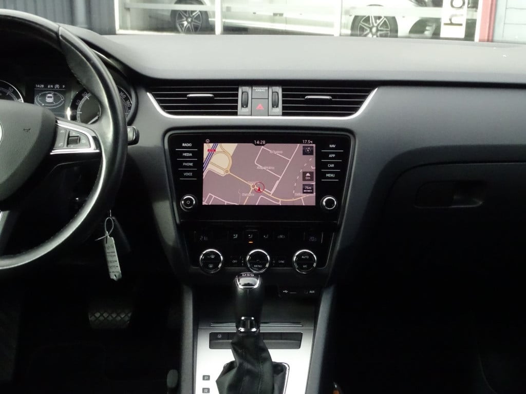 Skoda Octavia 1.0 tsi greentech ambition business