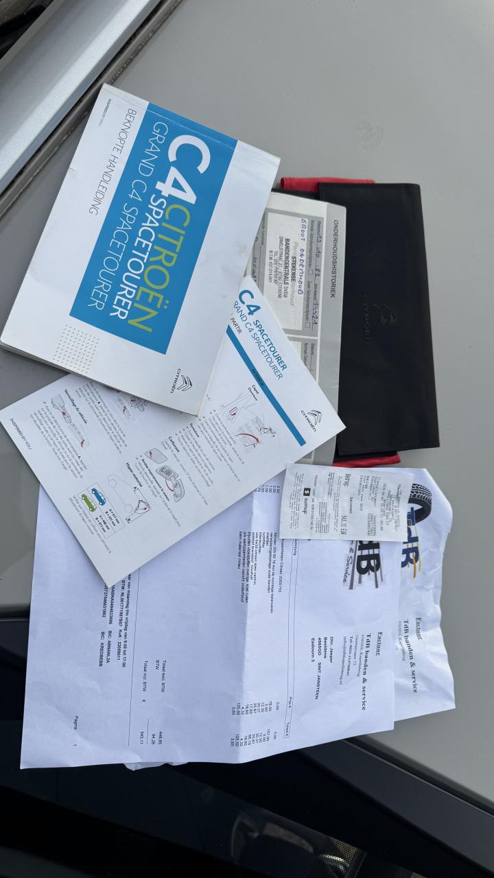 Citroen Grand C4 Spacetourer 1.2 Puretech 2018 7 Persoons Grijs