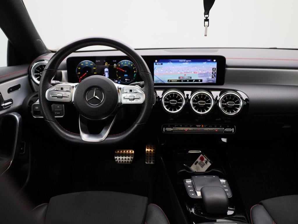 Mercedes-Benz Cla shooting brake 250 e amg line | automaat | stoel verwarmi