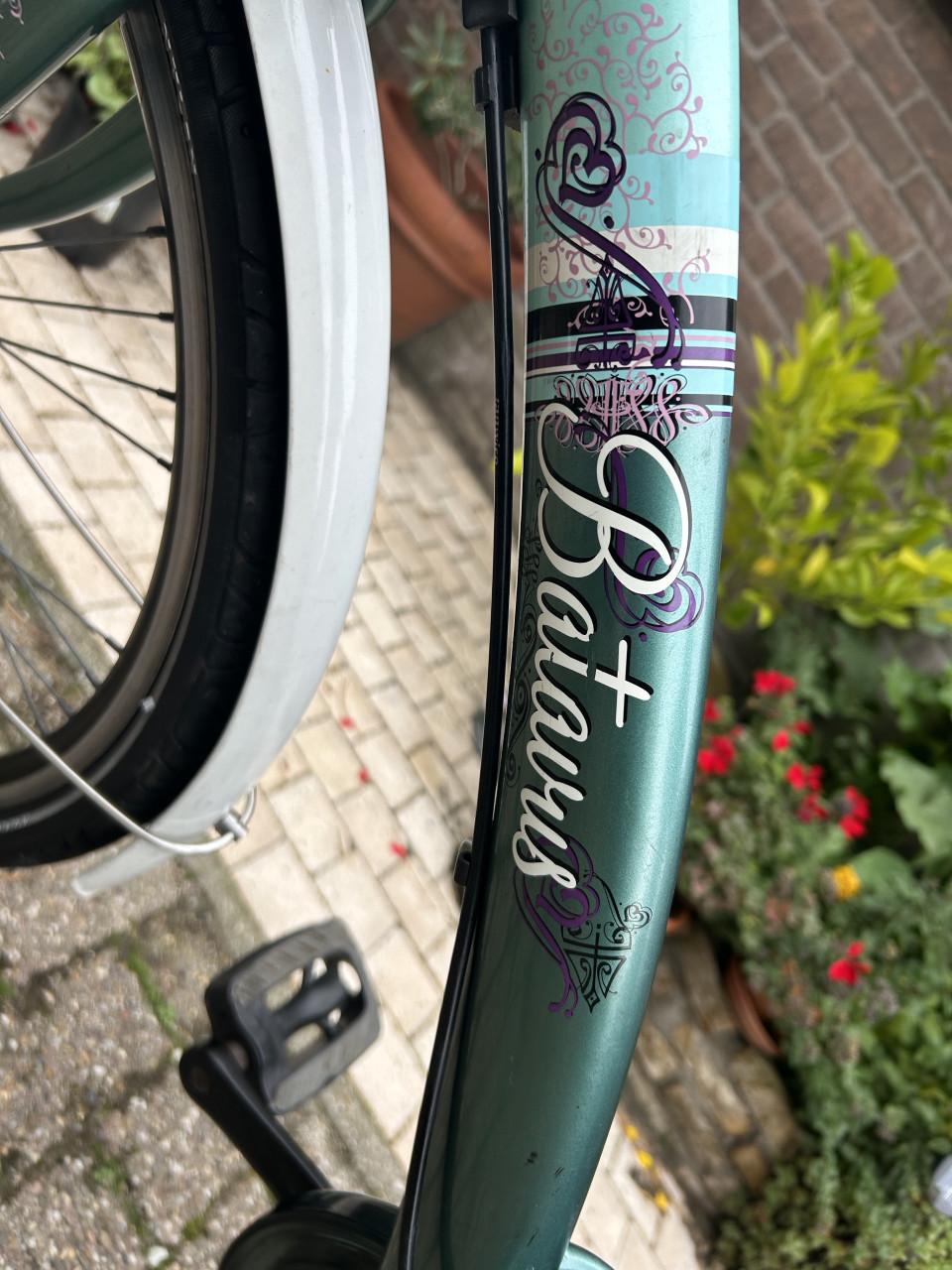 Meisjesfiets Batavus Gabana. Geheel gereviseerd. Lees advertentie.