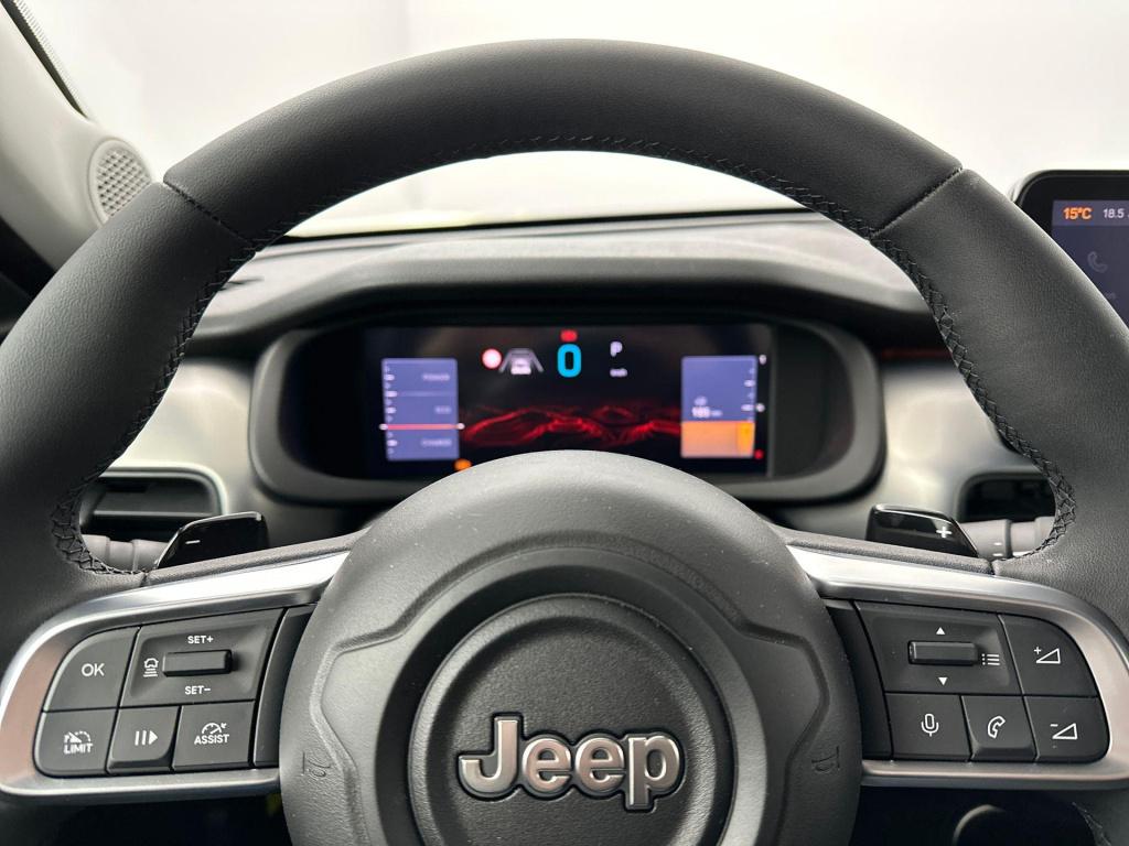 Jeep Avenger 1.2 e-hybrid summit | camera | apple carplay & android auto |