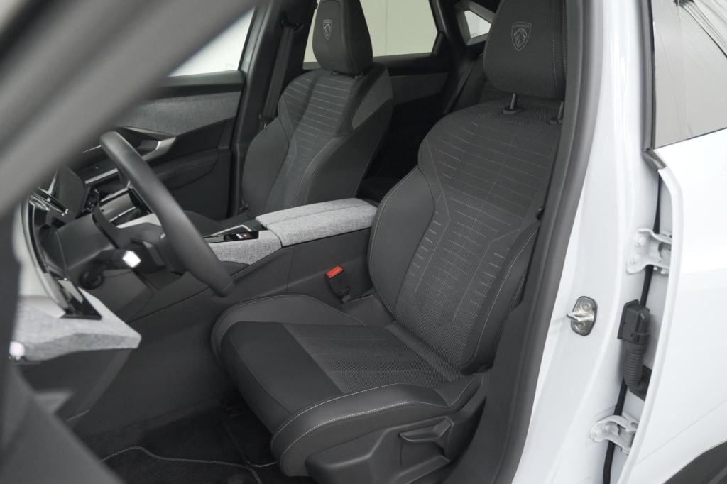 Peugeot 3008 1.2 hybrid 145 gt | elektrische kofferklep | camera | adaptiev