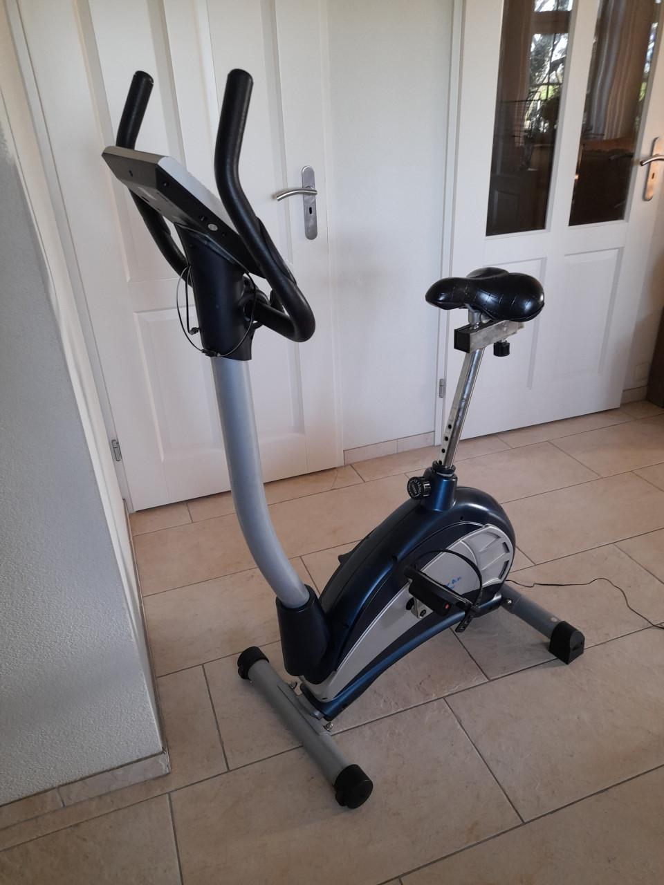 Hometrainer (in goede werkende staat)