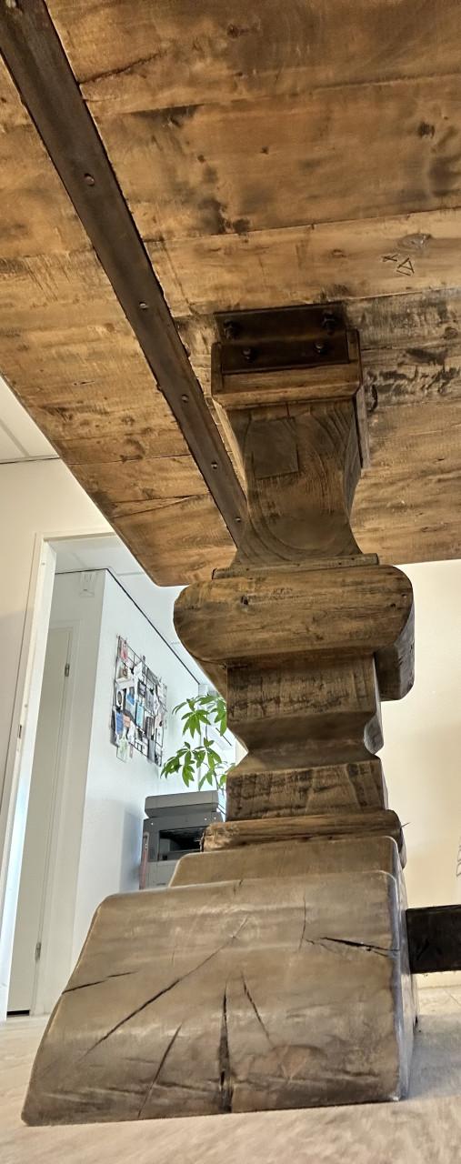 Massief houten kloostertafel