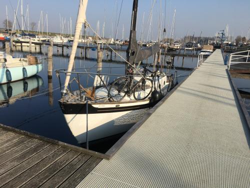 Kajuitzeiboot klassieke Vertue II