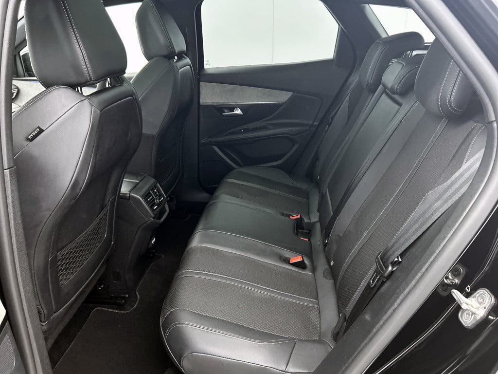 Peugeot 3008 130 pk gt black pack | rijklaar | panorama schuif / kanteldak 
