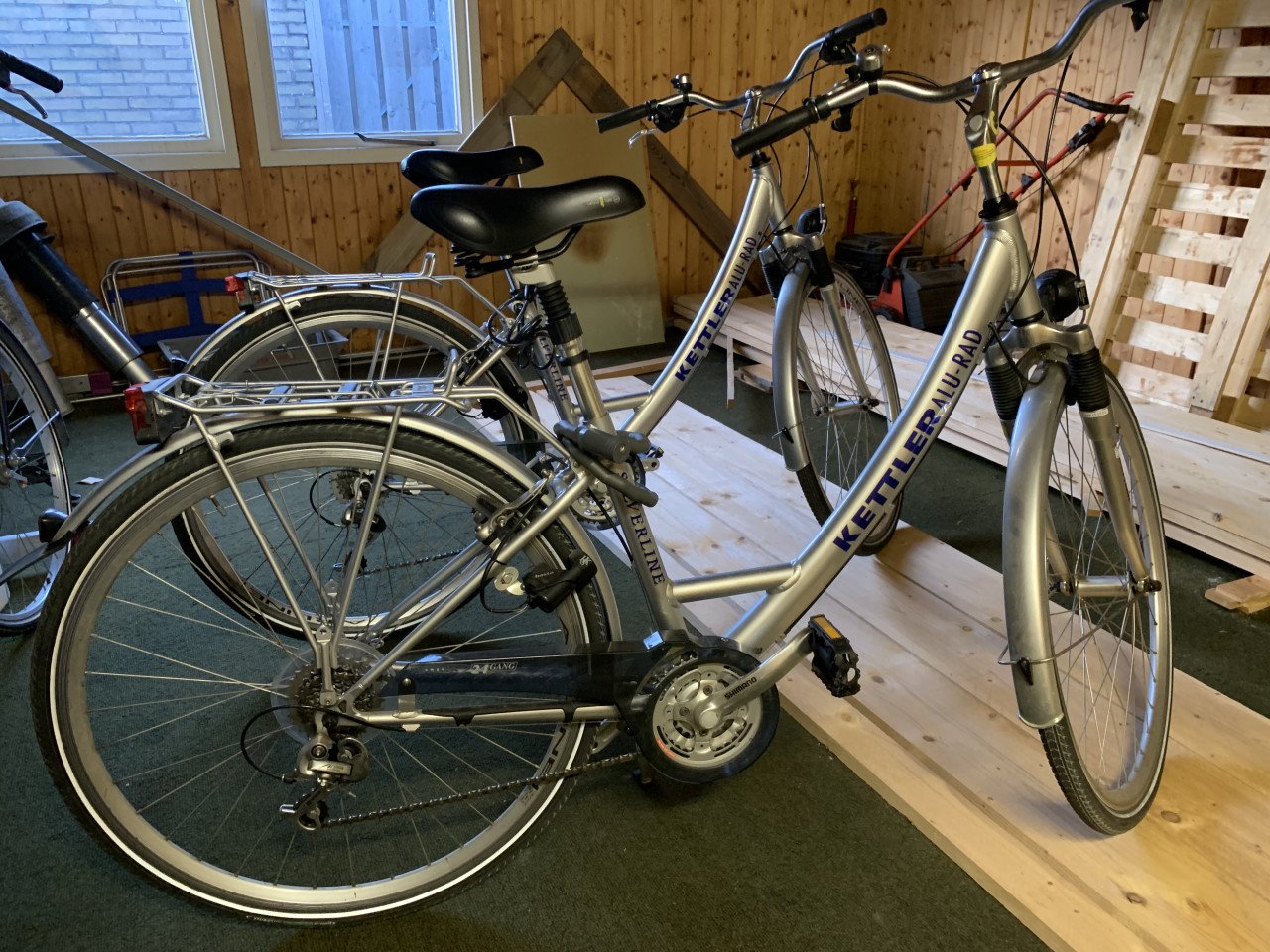 2 nieuwe fietsen (prijs per stuk)