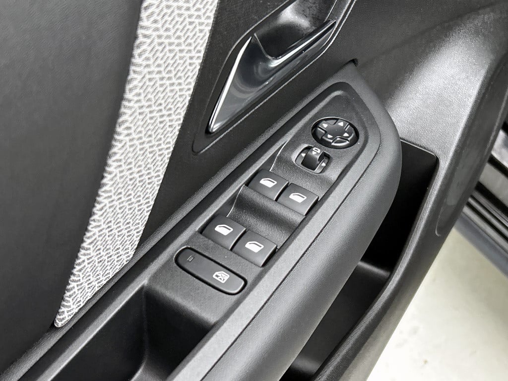 Citroen C4 X 130 pk automaat shine | rijklaar | lederen bekleding | stoelve