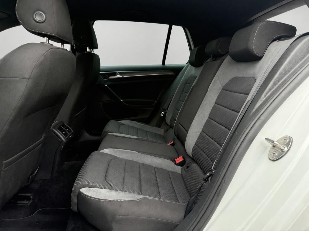 Volkswagen Golf 1.5 tsi highline business r