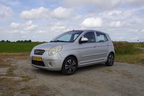 Kia Picanto 1.1 48 KW 2008 Grijs 5-deurs