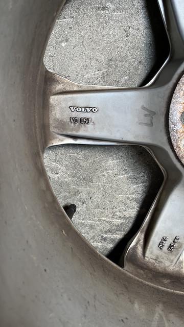 Winterbanden met velgen