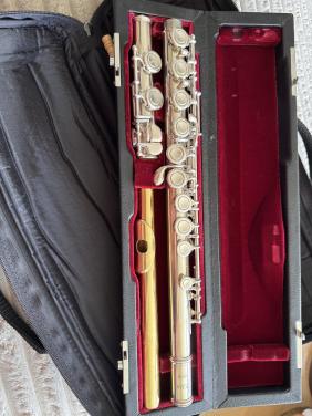 Dwarsfluit Azumi AZ2000E met vergulde ALTUS kop