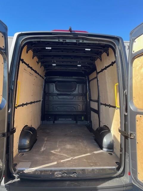 Volkswagen Crafter 2.0 tdi 141pk l3h3 euro6 airco | 3000kg trekh