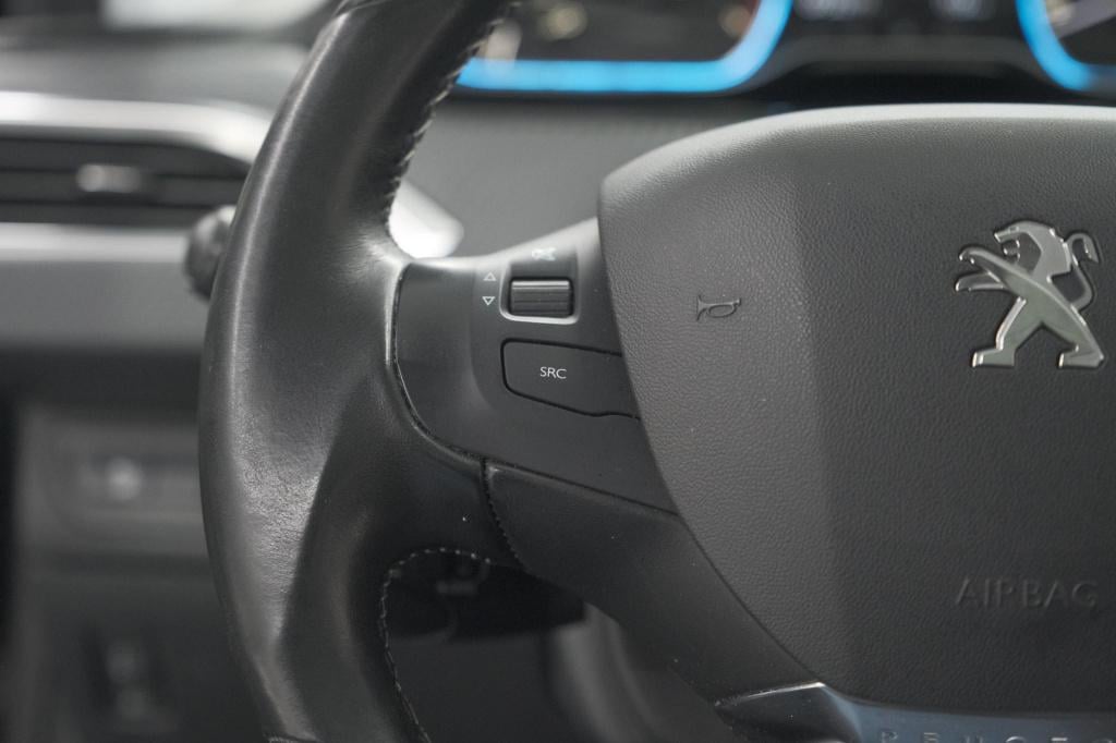 Peugeot 2008 puretech 110 allure | panoramadak | navigatie | camera | parke