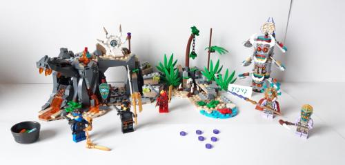 LEGO NINJAGO 71747: Het Dorp van de Beschermers