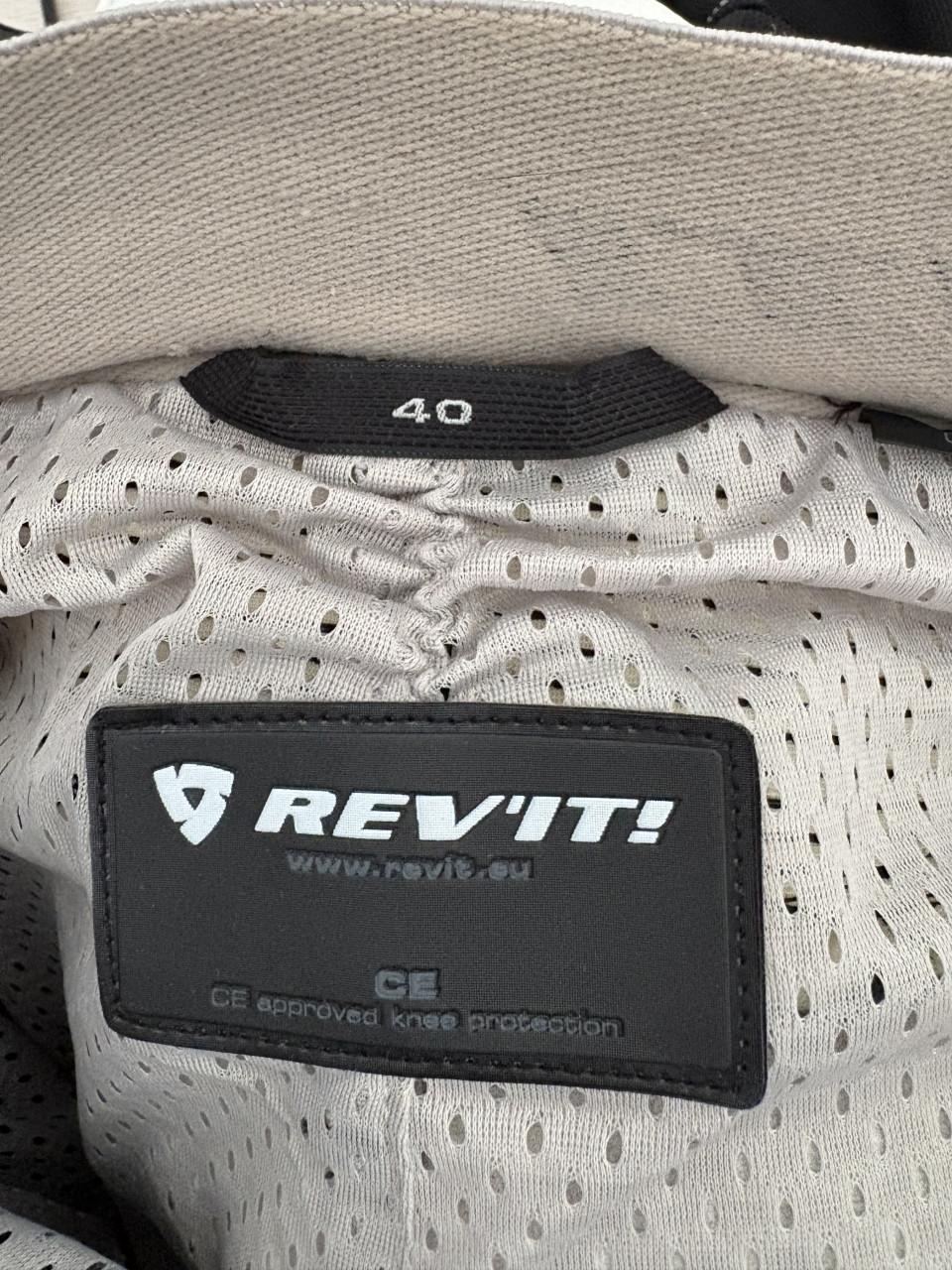 Rev’it! Motorpak tweedelig; broek en jas ook los te koop