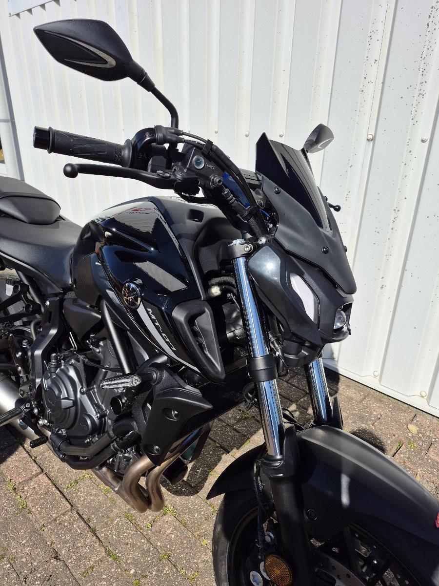 Yamaha MT-07 Tech Black uit 2024