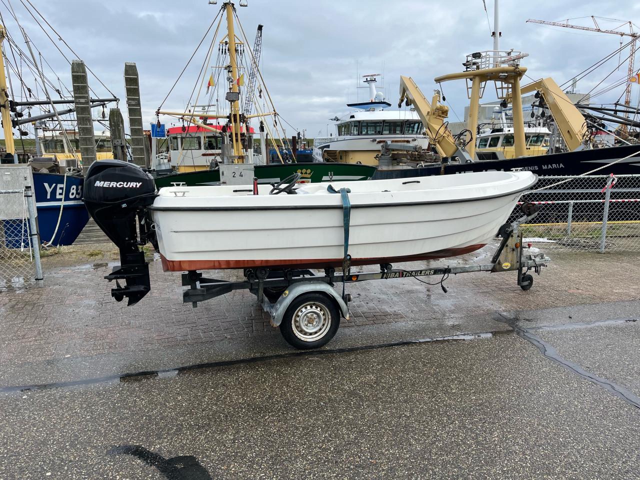 Te koop ryds 435 met mercury 25 pk