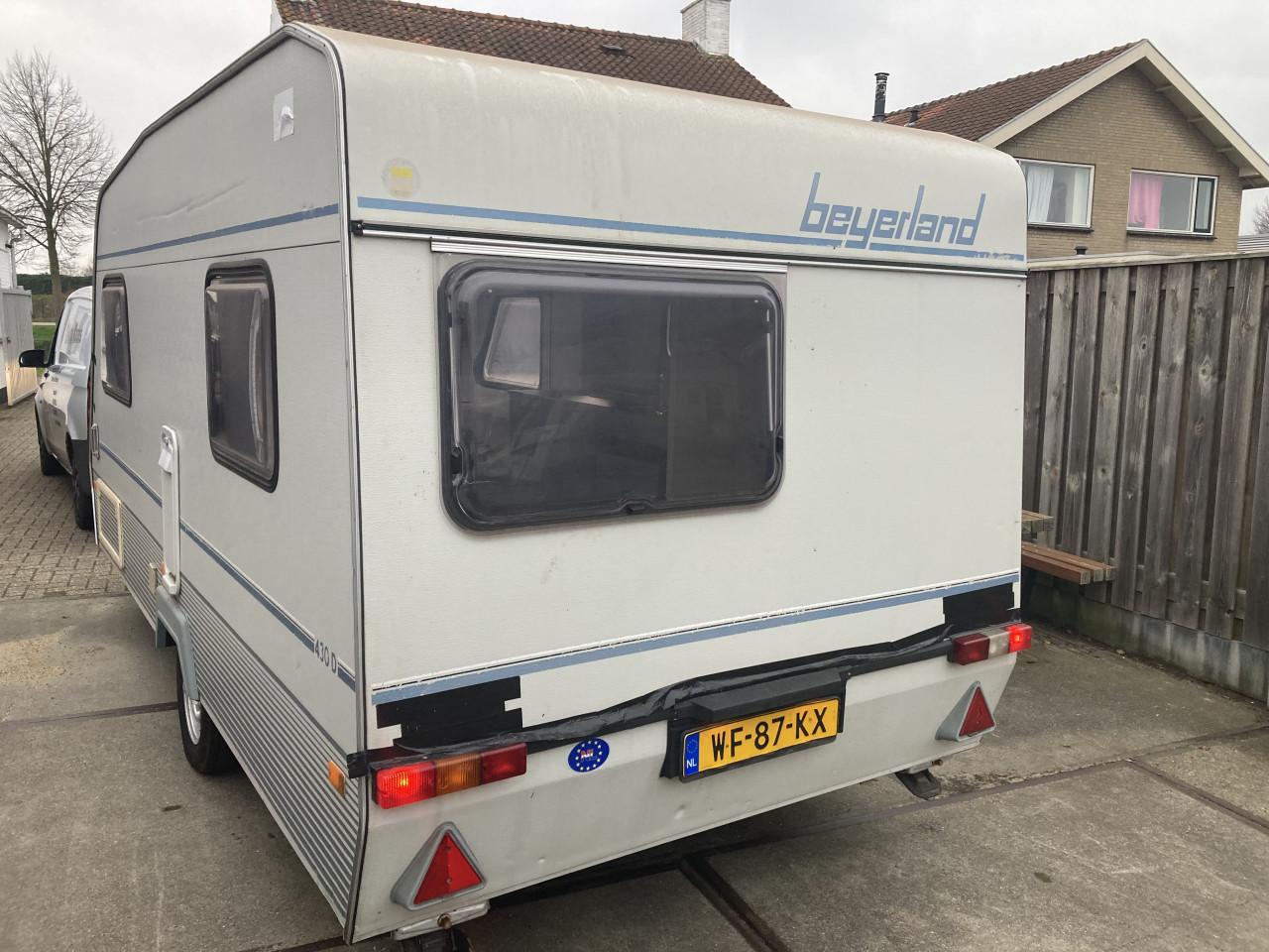 Beyerland uit 1990  NL kenteken  | Zwarte Cross | Keet |