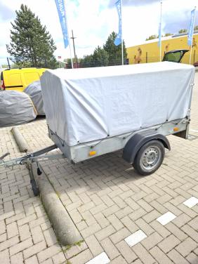 Aanhanger met (afneembare) huif