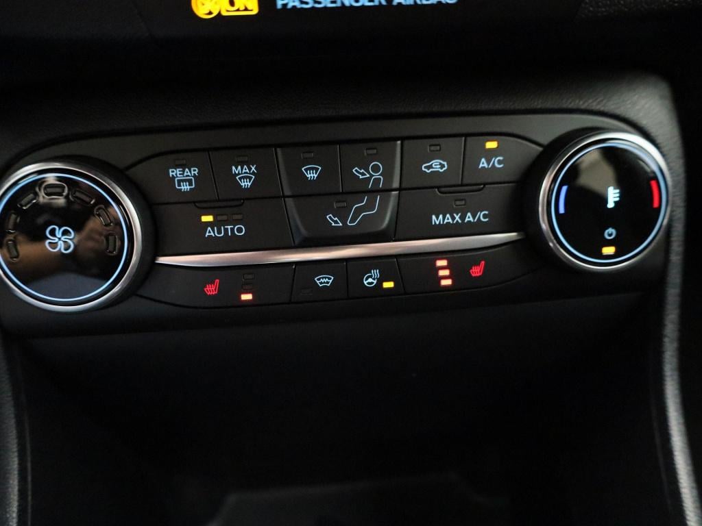 Ford Fiesta 1.0 ecoboost st-line | cruise control | climate control | winte