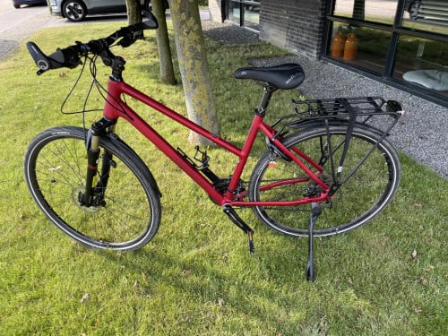 Supermooie 2023 Merida Crossway 500 dames maat M
